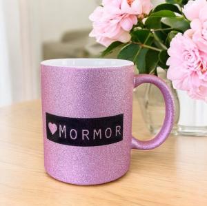 Mugg "Mormor", rosaglittrig- Presenteriet